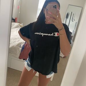 CHAMPION TSHIRT